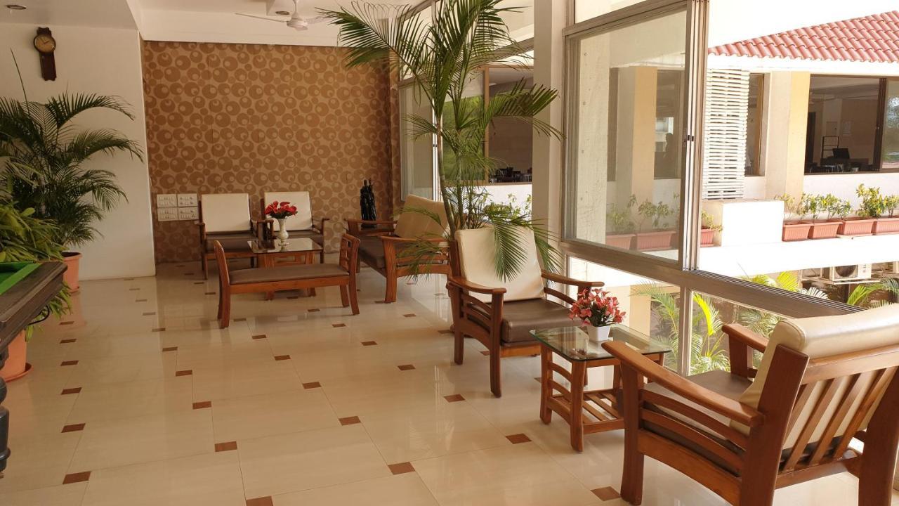 Resort Silver Hills Lonavala Bagian luar foto