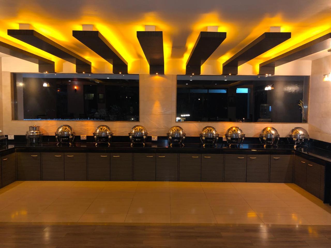 Resort Silver Hills Lonavala Bagian luar foto
