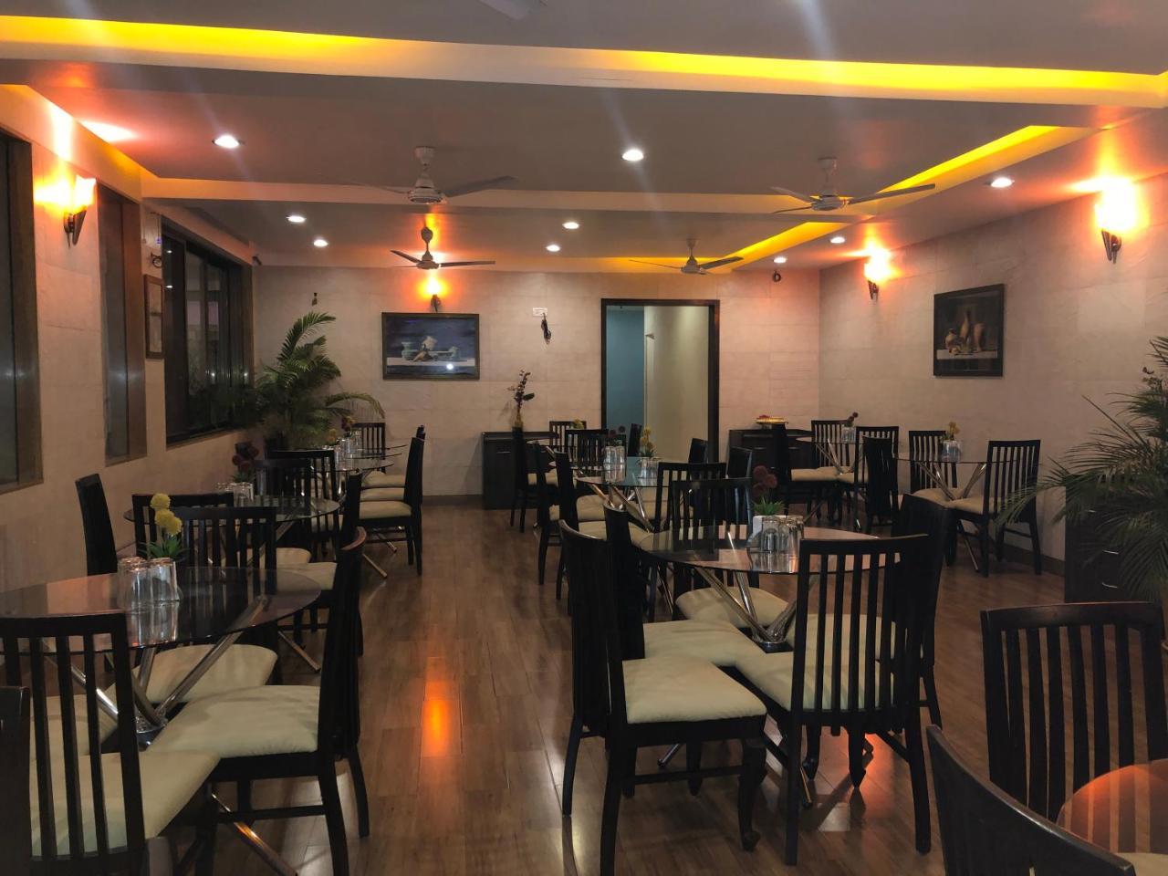 Resort Silver Hills Lonavala Bagian luar foto